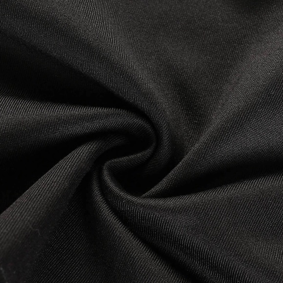 Black spaghetti strap crop top - Picture 6 of 6